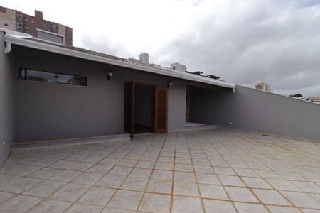 Casa à venda com 311m², 4 quartos e 4 vagasVaranda da Suíte 2