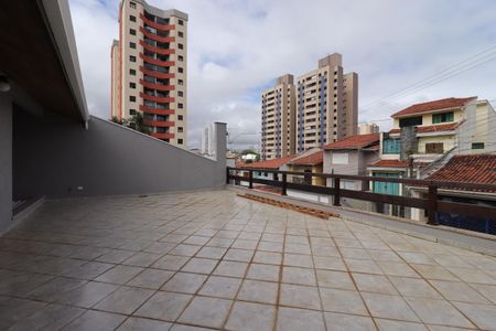 Casa à venda com 311m², 4 quartos e 4 vagasVaranda da Suíte 2