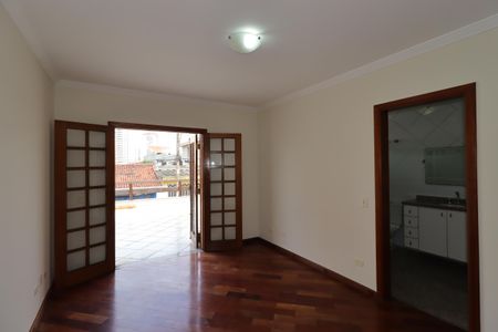 Casa à venda com 311m², 4 quartos e 4 vagasSuíte 2