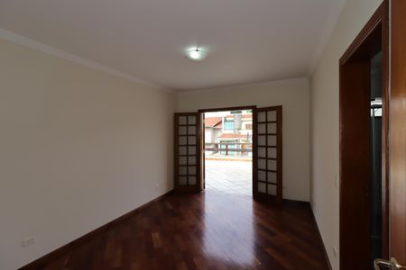 Casa à venda com 311m², 4 quartos e 4 vagasSuíte 2