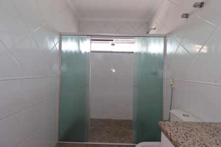 Casa à venda com 311m², 4 quartos e 4 vagasBanheiro da Suíte 2