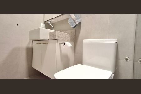 Banheiro Social de apartamento para alugar com 1 quarto, 31m² em Trindade, Florianópolis