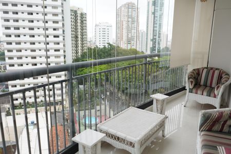 Varanda de apartamento para alugar com 3 quartos, 127m² em Água Rasa, São Paulo