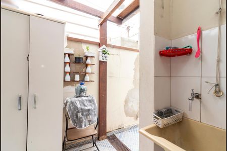 Casa à venda com 142m², 4 quartos e 3 vagas Casa à venda com 142m², 4 quartos e 3 vagasÁrea de Serviço