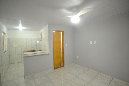 Sala de casa para alugar com 1 quarto, 45m² em Areia Branca, Belford Roxo