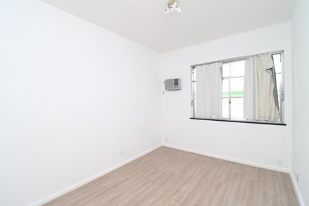 Casa à venda com 300m², 5 quartos e 4 vagasQuarto 2