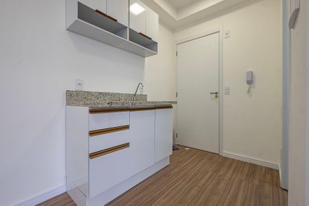 Cozinha de kitnet/studio à venda com 1 quarto, 22m² em Vila Madalena, São Paulo