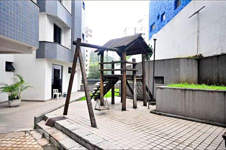 Apartamento para alugar com 280m², 3 quartos e 3 vagas Apartamento para alugar com 280m², 3 quartos e 3 vagasÁrea comum - Playground