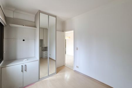 Apartamento à venda com 71m², 3 quartos e 2 vagasQuarto 1