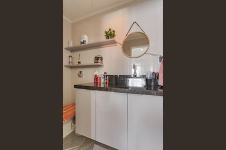 Banheiro Social de apartamento à venda com 1 quarto, 48m² em Jardim São Pedro, Porto Alegre