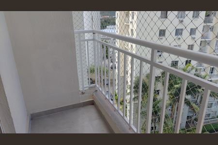 Varanda de apartamento para alugar com 2 quartos, 55m² em Jacarepaguá, Rio de Janeiro