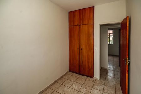 Quarto 1 de apartamento à venda com 2 quartos, 60m² em Floramar, Belo Horizonte