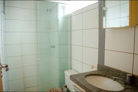 Banheiro de kitnet/studio para alugar com 1 quarto, 38m² em Setor Leste Universitário, Goiânia