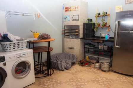 Casa à venda com 100m², 3 quartos e 2 vagasÁrea de Serviço