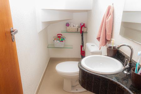 Casa à venda com 100m², 3 quartos e 2 vagasLavabo