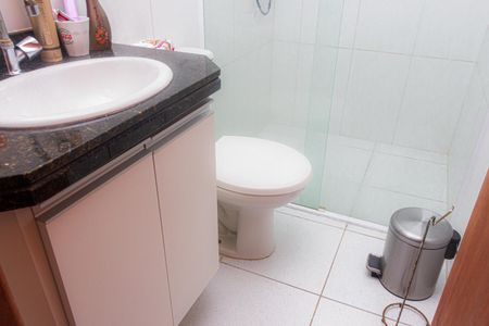 Casa à venda com 100m², 3 quartos e 2 vagasBanheiro