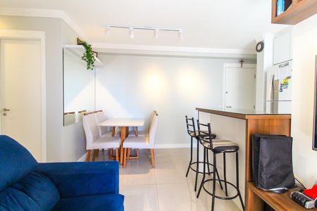 Apartamento à venda com 55m², 2 quartos e 1 vaga Apartamento à venda com 55m², 2 quartos e 1 vagaSala