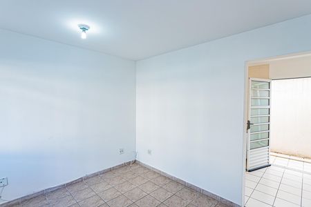 Sala de casa para alugar com 2 quartos, 80m² em Vila Nina, São Paulo