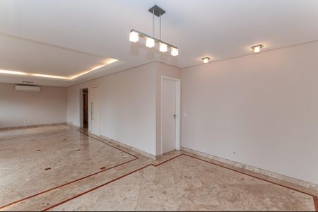 Apartamento para alugar com 168m², 3 quartos e 3 vagas Apartamento para alugar com 168m², 3 quartos e 3 vagasSala