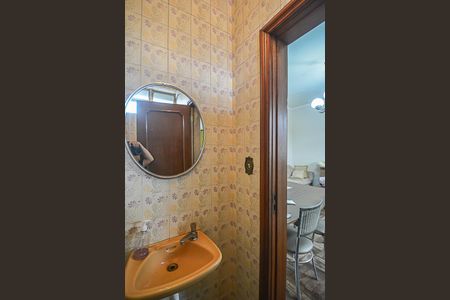 Casa à venda com 700m², 4 quartos e 6 vagasLavabo 2