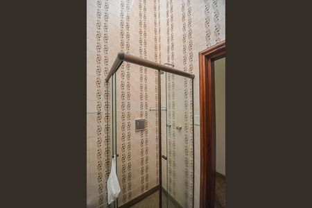 Casa à venda com 700m², 4 quartos e 6 vagasBanheiro 2