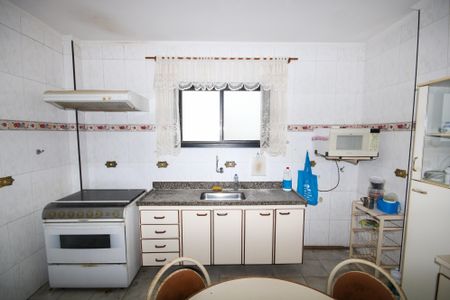 Apartamento para alugar com 92m², 2 quartos e 1 vaga Apartamento para alugar com 92m², 2 quartos e 1 vagaCozinha