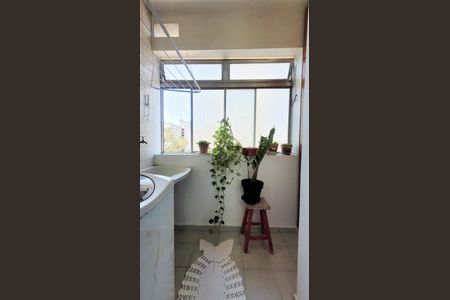 Apartamento à venda com 63m², 2 quartos e 1 vaga Apartamento à venda com 63m², 2 quartos e 1 vagaÁrea de Serviço