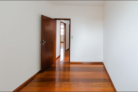Apartamento para alugar com 160m², 3 quartos e 2 vagas Apartamento para alugar com 160m², 3 quartos e 2 vagasQuarto 2