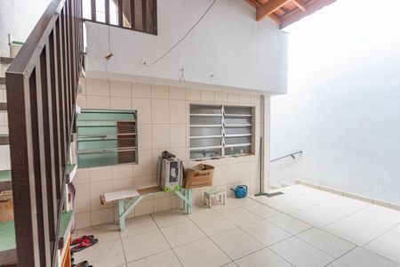 Casa à venda com 225m², 4 quartos e 2 vagas Casa à venda com 225m², 4 quartos e 2 vagasÁrea externa