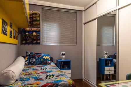 Apartamento à venda com 70m², 2 quartos e 2 vagasQuarto