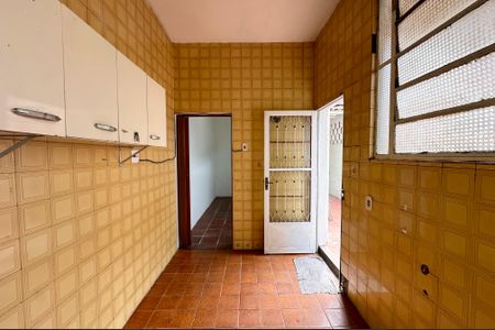 Apartamento para alugar com 100m², 2 quartos e sem vagaCozinha