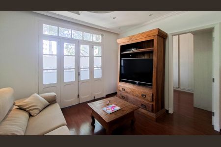 Sala de apartamento à venda com 3 quartos, 110m² em Santo Agostinho, Belo Horizonte