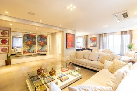 Sala de apartamento à venda com 4 quartos, 221m² em Paraíso, São Paulo