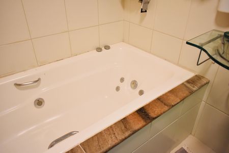 Apartamento à venda com 116m², 3 quartos e 1 vaga Apartamento à venda com 116m², 3 quartos e 1 vagaBanheiro da Suíte