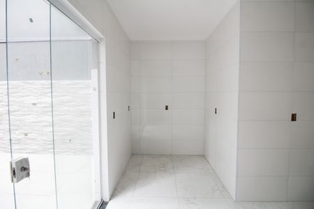 Casa à venda com 120m², 3 quartos e 2 vagas Casa à venda com 120m², 3 quartos e 2 vagasCozinha