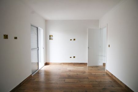 Casa à venda com 120m², 3 quartos e 2 vagas Casa à venda com 120m², 3 quartos e 2 vagasSuite