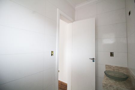 Casa à venda com 120m², 3 quartos e 2 vagas Casa à venda com 120m², 3 quartos e 2 vagasBanheiro Suite