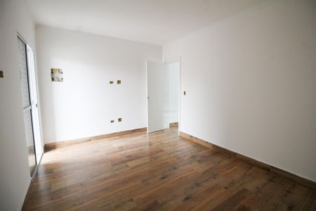 Casa à venda com 120m², 3 quartos e 2 vagas Casa à venda com 120m², 3 quartos e 2 vagasSuite