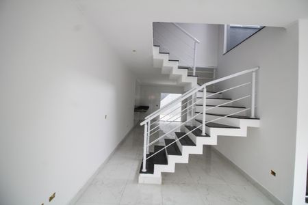 Casa à venda com 120m², 3 quartos e 2 vagas Casa à venda com 120m², 3 quartos e 2 vagasSala