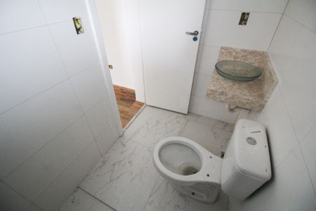 Casa à venda com 120m², 3 quartos e 2 vagas Casa à venda com 120m², 3 quartos e 2 vagasBanheiro Suite