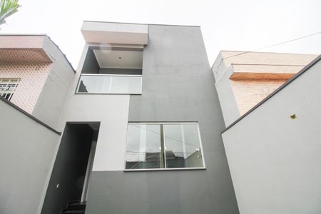 Casa à venda com 120m², 3 quartos e 2 vagas Casa à venda com 120m², 3 quartos e 2 vagasGaragem