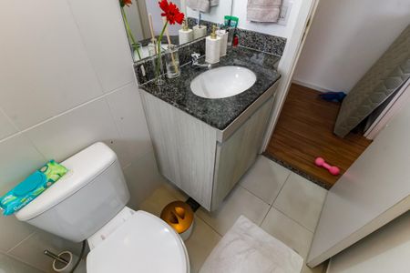 Apartamento à venda com 56m², 2 quartos e 1 vaga Apartamento à venda com 56m², 2 quartos e 1 vagaBanheiro Social