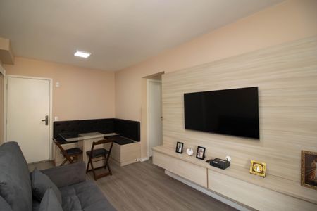 Sala de apartamento para alugar com 2 quartos, 65m² em Vila Augusta, Guarulhos