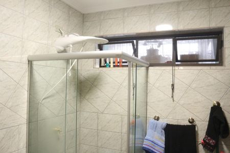 Casa para alugar com 279m², 3 quartos e 8 vagasBanheiro 2