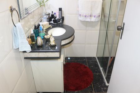 Casa para alugar com 279m², 3 quartos e 8 vagasBanheiro 1