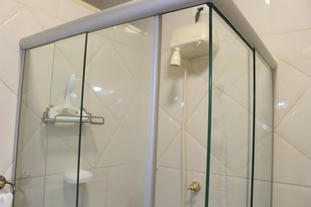 Casa para alugar com 279m², 3 quartos e 8 vagasBanheiro 1