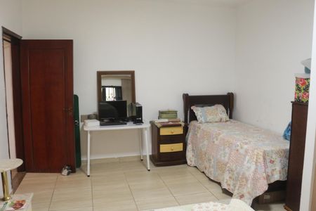 Casa para alugar com 279m², 3 quartos e 8 vagasQuarto 2