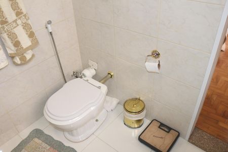 Casa para alugar com 279m², 3 quartos e 8 vagasBanheiro da Suíte 1