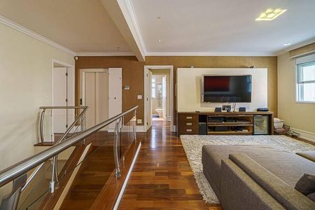 Casa à venda com 565m², 4 quartos e 5 vagas