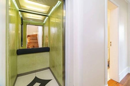 Casa à venda com 565m², 4 quartos e 5 vagas